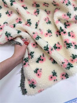 Мех шерпа цветы розовые на молочном (мш6) 10974